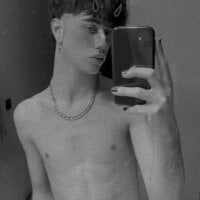 jovencitoparati's Offline Chat Room