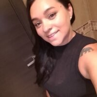 candela_0903_'s Offline Chat Room