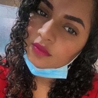 mercedes05's Offline Chat Room