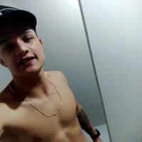 DaviidXX777 webcam model