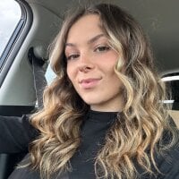 prettylilpusy Adlı Modelin Çevrimdışı Sohbet Odası