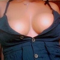 cummamaz123's Offline Chat Room