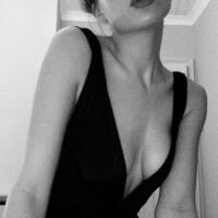 Lovelywoman43Live Webcam
