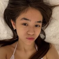 KiraAbling webcam model