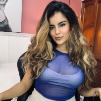 AishaBakir fully nude on webcam for live porn video chat