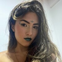 Nefer-Kitty fully nude on webcam for live porn video chat
