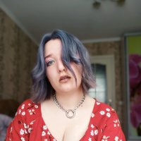 Bridget_ Chat Room offline