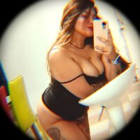 Khloe_Miller's Offline Chat Room