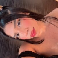 Elii_ross webcam model