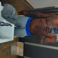 paypaul931's Offline Chat Room