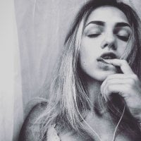 cherry_cheryl – Offline chatovacia miestnosť