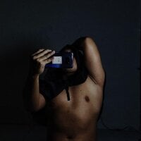 Trembo_Fit's Offline Chat Room