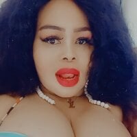 Model CreamyCaramel21