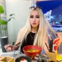 Helen_Elleson's Offline Chat Room