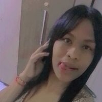 Maria966's Offline Chat Room