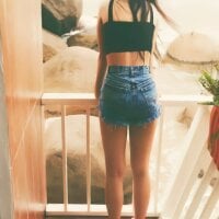 Sunny_Loren webcam