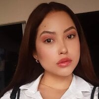 Emma_Carter1's Offline Chat Room