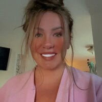 NippsyBustle webcam model