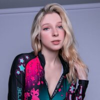 AdaHaynesn Offline chat-huone