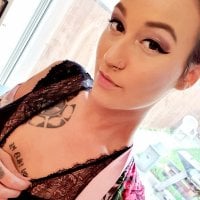 KatMayaWhite's Offline Chat Room