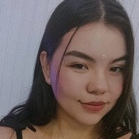 klhoe_boobs' Profile Pic