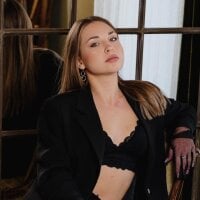 SexyNightStar webcam model