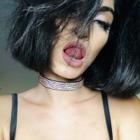 Two_trunkx offline chat-rom