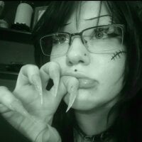 XxFrankenatrixX's Offline Chat Room