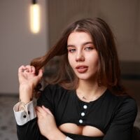 dolly_ll webcam model