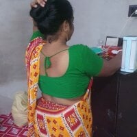 Indian-oyo-boudi webcam model