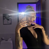 Kiss_me_milz webcam