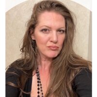 KatorahPaige's Offline Chat Room