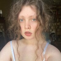 fucktoyolivia's Offline Chat Room