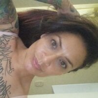 CataliinaGomez's Offline Chat Room