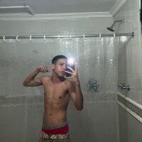 white_boy84723 webcam