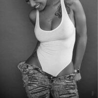 xxxbigbootysexyassx's Offline Chat Room