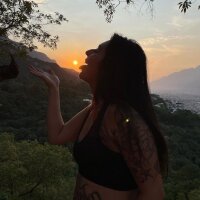 dalia_420's Offline Chat Room