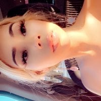 youngblondee 오프라인 채팅방