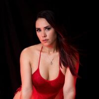 RosseCooper Adlı Modelin Çevrimdışı Sohbet Odası