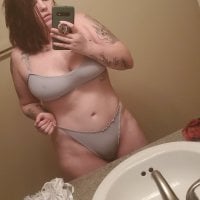 bigbootyjudy016's Offline Chat Room