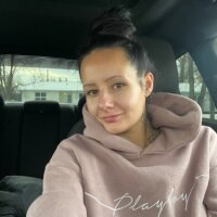 victorialynn's Offline Chat Room