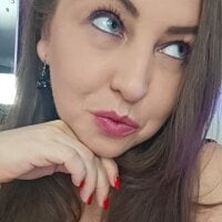 AdellaDulce webcam model