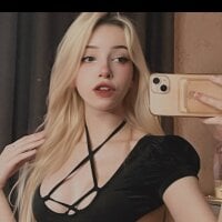 Mona_MikoLive Webcam