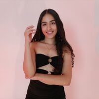 AdharaCastell webcam model