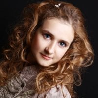 MirraBellaL's Offline Chat Room