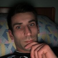 Davlupweed93 model avatar