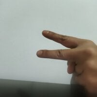 j_e-_3