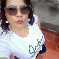 chloe_cherry_ model avatar