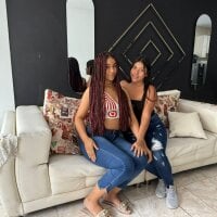 Manelyhot69 webcam model