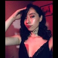 sofia_russi's Offline Chat Room